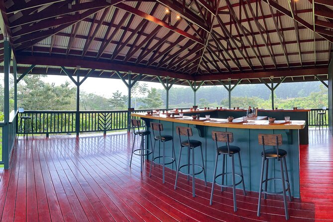 10 Bar Hawaiian Craft Chocolate Tasting Experience - An open-air tasting room above the valley