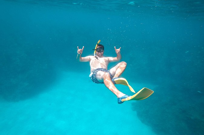 2.5hr Private Catamaran Cruise with Snorkeling, Bar, Food - What the $2,900 group price really means