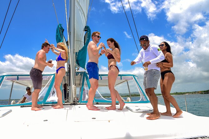 3.5hr Private Catamaran Cruise with Snorkeling, DJ, Bar, Food - Meeting the crew at Wild Card Charter Yacht Club
