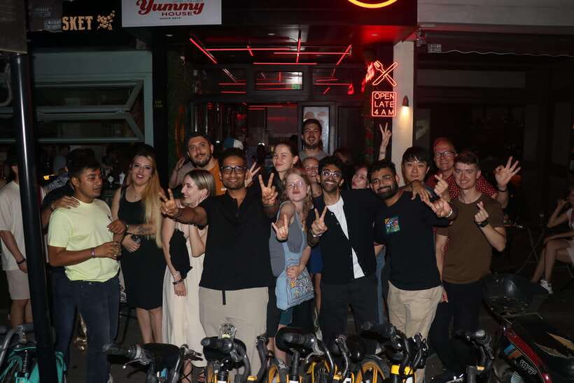 4-Hour Shanghai Pub Crawl (bars & nightclub hopping) - Key points to know before you go