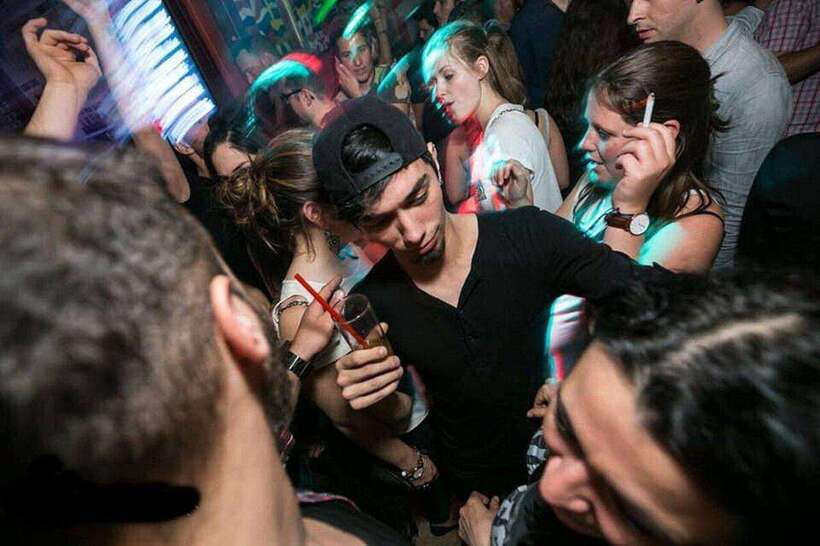 4-Hour Shanghai Pub Crawl (bars & nightclub hopping) - The final club gets about two hours