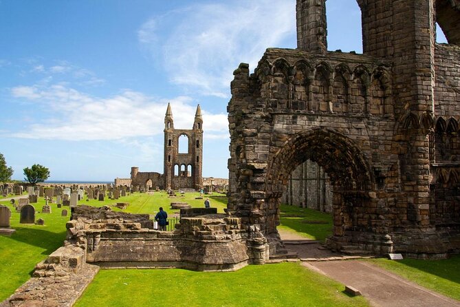 A Wee Walk and a Cocktail in St. Andrews - Key points to know before you book