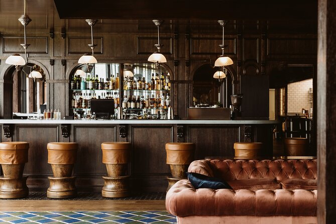 A Wee Walk and a Cocktail in St. Andrews - A two-hour introduction to St. Andrews