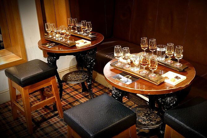 Afternoon Whisky Tasting in a Traditional Edinburgh Bar - The 5:30 p.m. option and booking caution