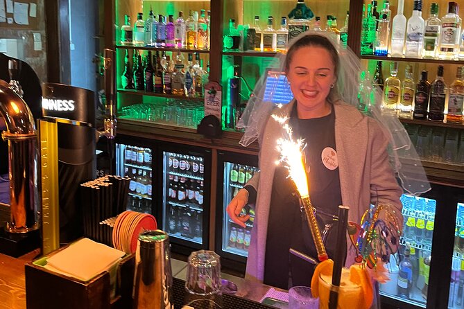 Albufeira PRIVATE Night Tour with Cocktails & Drinks - What the $330.07 group price really means