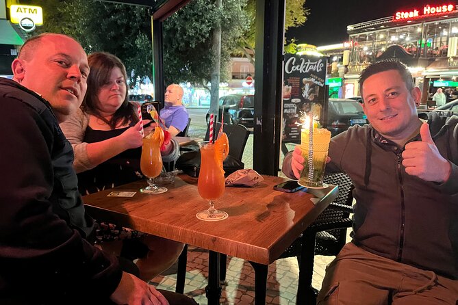 Albufeira PRIVATE Night Tour with Cocktails & Drinks - What the strongest feedback tells you