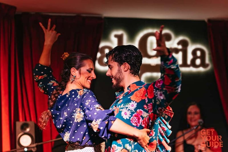 Alegria Flamenco in Malaga, with Transfer, Cocktail and Premium Location - Why this Málaga flamenco evening works well