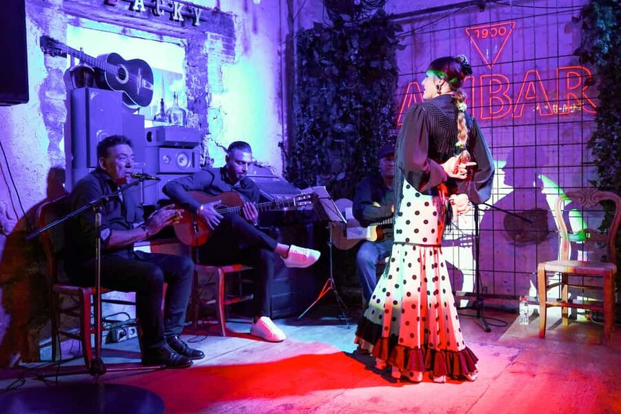 Alicante: Fusion Flamenco Show and Gastronomy at Blacky Bar - Key points to know before you book