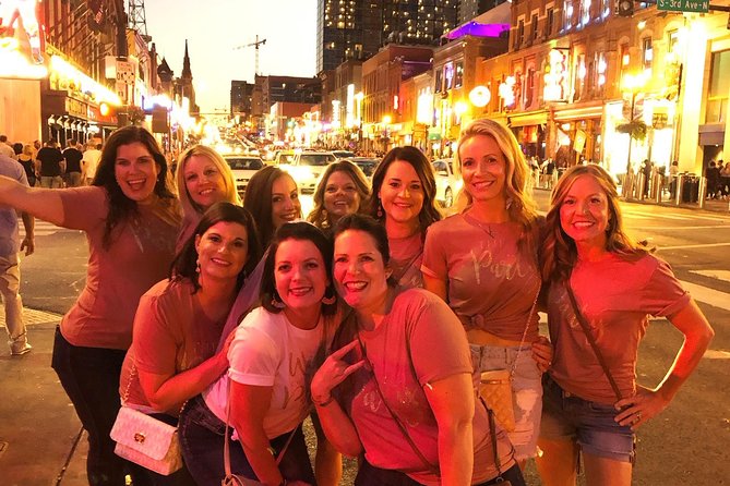All-Inclusive Pub Crawl with Moonshine, Cocktails, and Craft Beer - Printers Alley and the Gin Mill atmosphere