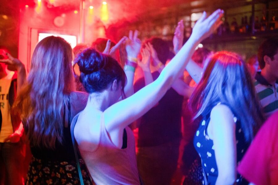 Amsterdam: City Center Bar Crawl and Nightlife Experience - Should you book the Amsterdam City Center Bar Crawl?