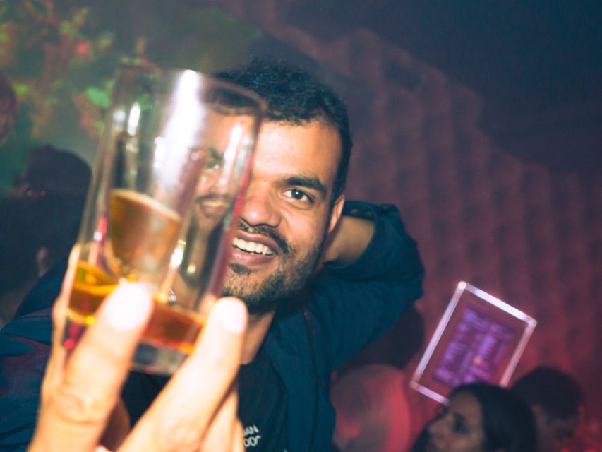 Amsterdam: City Center Bar Crawl and Nightlife Experience - Practical preparation for a smoother night