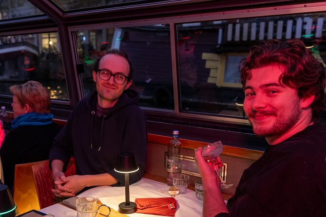 Amsterdam Evening Cocktail Cruise with snacks - Commentary, comfort, and the onboard atmosphere