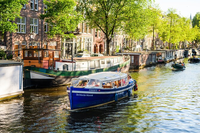 Amsterdam: German-speaking boat trip with bar on board - At a glance