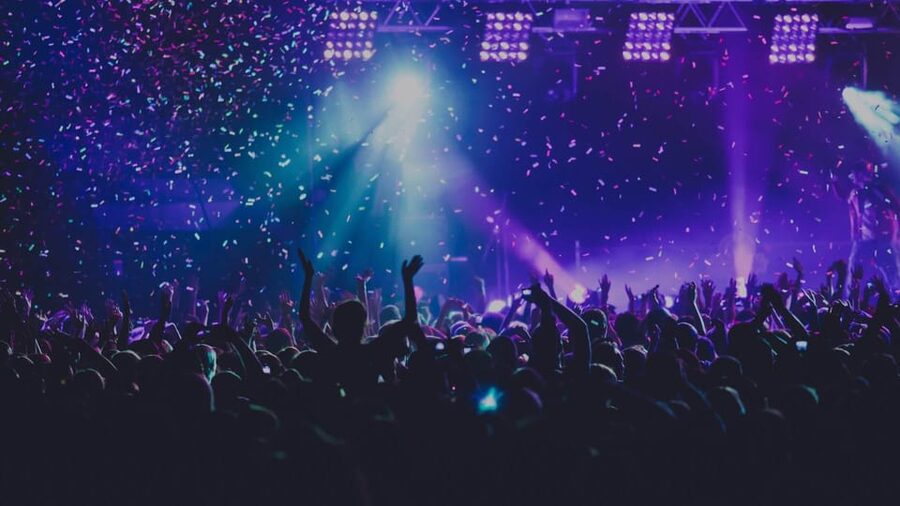 Amsterdam: Nightlife Scene 1, 2, or 3-7 Day Ticket - Clothing and entry rules are not minor details