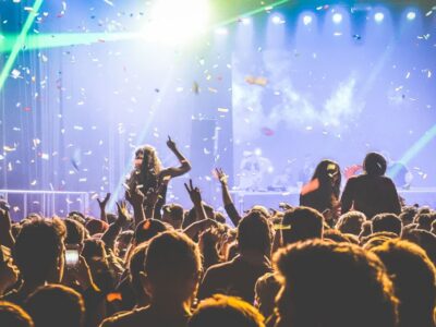 Nightlife Ticket with Champagne and Cruise
