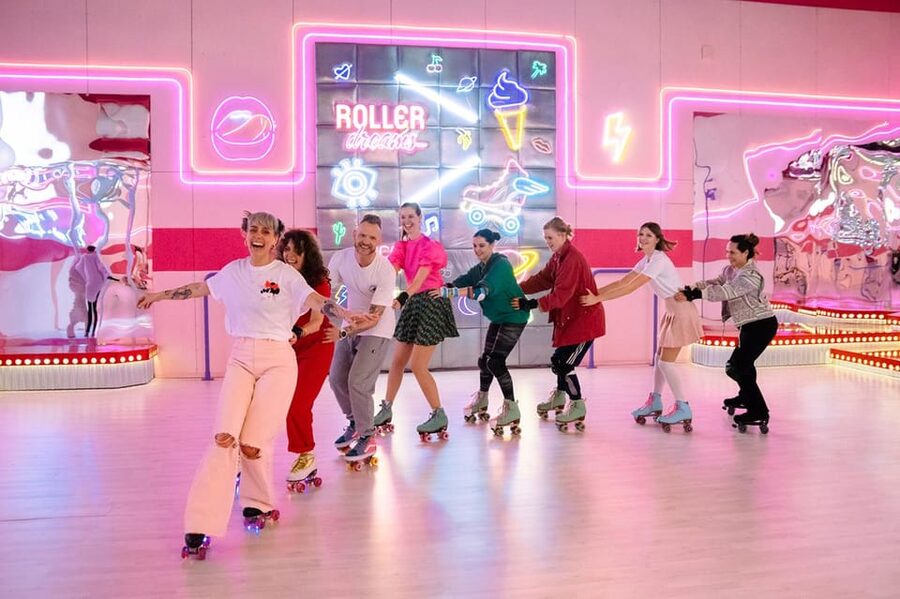 Amsterdam: Roller Dreams & Amsterdam Nightlife Experience - Turning one ticket into a full Amsterdam night