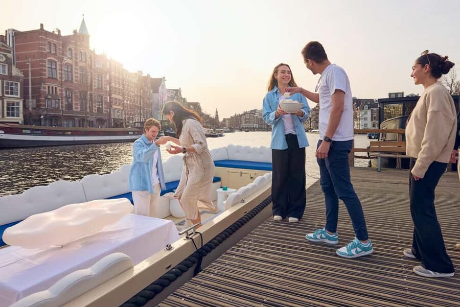 Amsterdam: Smoke & Cruise on covered Cannabis Boat With Bar - Key points to know before booking