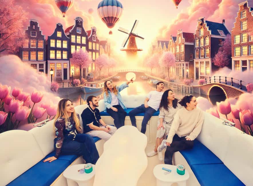 Amsterdam: Smoke & Cruise on covered Cannabis Boat With Bar - Why this canal cruise feels different