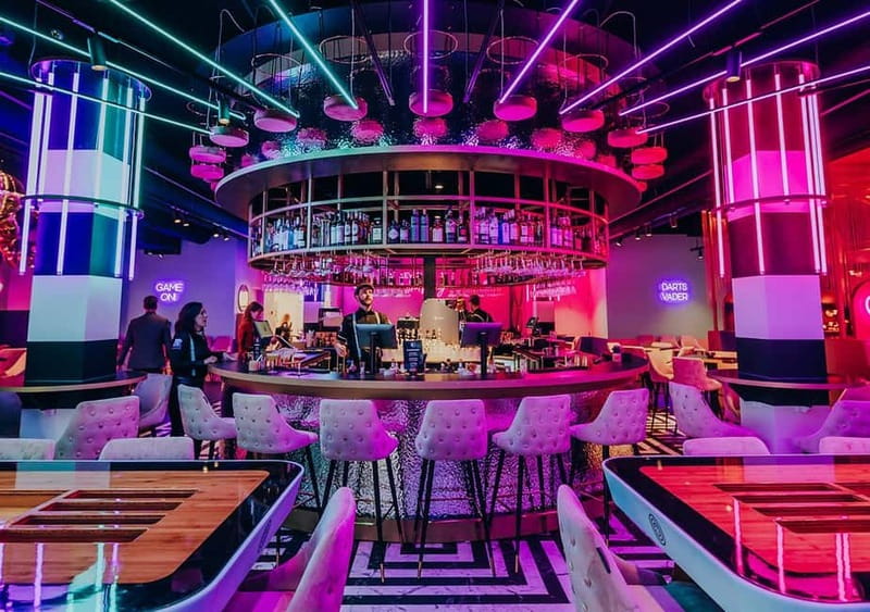 Amsterdam: The All Out - No.1 Activity Bar - Food, cocktails, and the bar atmosphere
