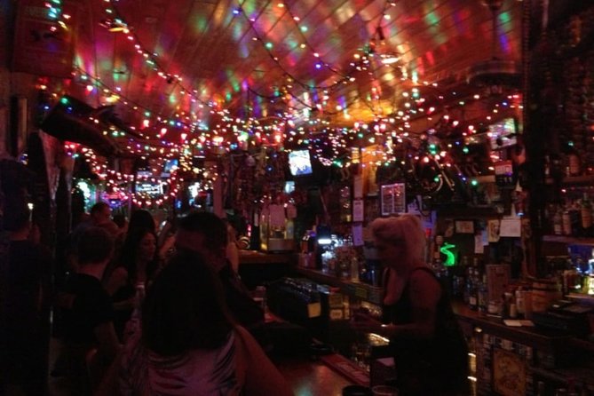 An Epic Bar Hunt: Tampa Takeover Bar Crawl - Stop One: Double Decker