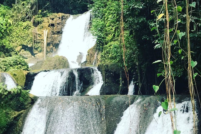 Appleton Rum Factory, Ys Falls, Black River Safari, Floyd’s Pelican Bar - The real issue is road time