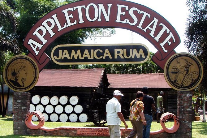Appleton Rum Tour and Floyd’s Pelican Bar from Montego Bay Hotels and Villas - Key points at a glance