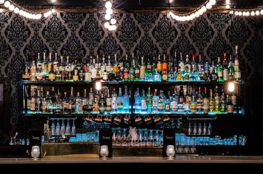 Austin: Best Bars and Bats 3-Hour Guided Tour - Finishing at The Dead Rabbit