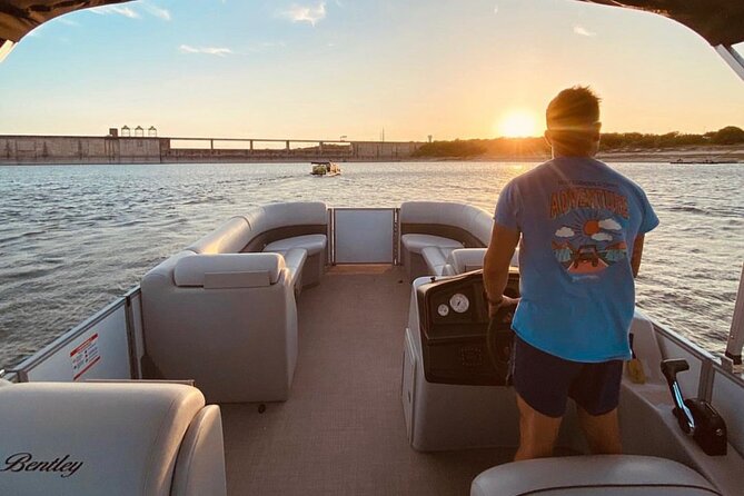 Austin Lake Travis Barge Crawl Bar Hopping Tour by Boat - Is $100 a fair price?