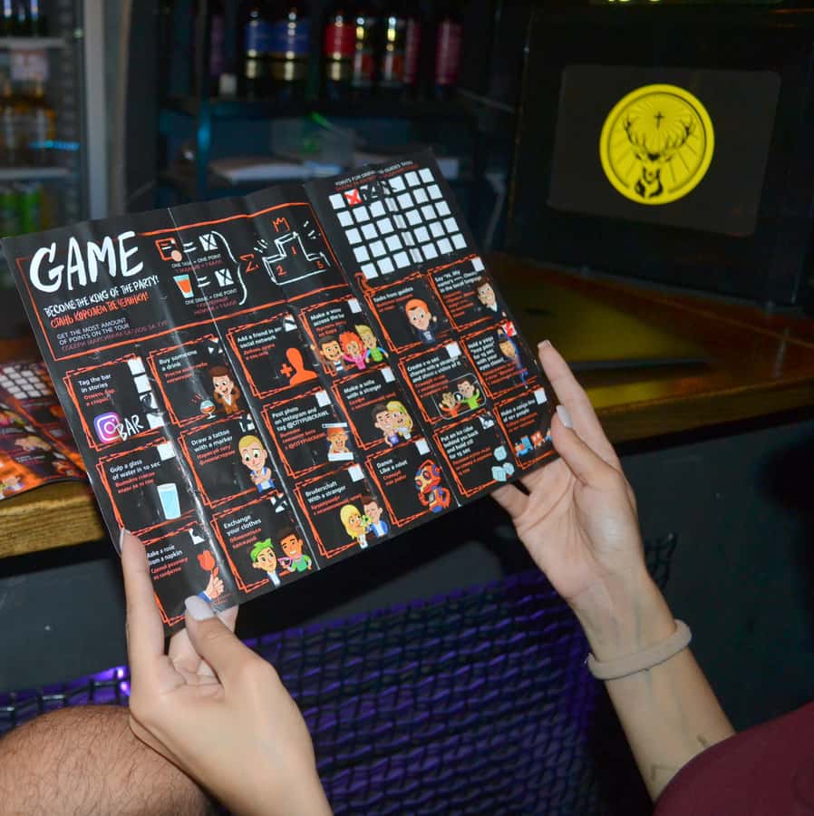 Baku: Guided Bar Crawl with Shots and Nightclub Entry - Starting at Finnegan’s with a welcome shot