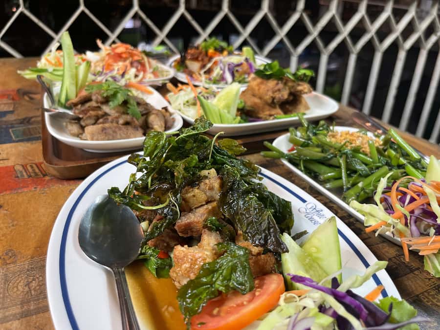 Bangkok Bar Hopping Tour in Siam - Thai classics that make up the meal