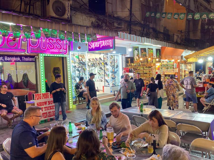 Bangkok Bar Hopping Tour in Siam - Three drinks, with alcohol-free choices available