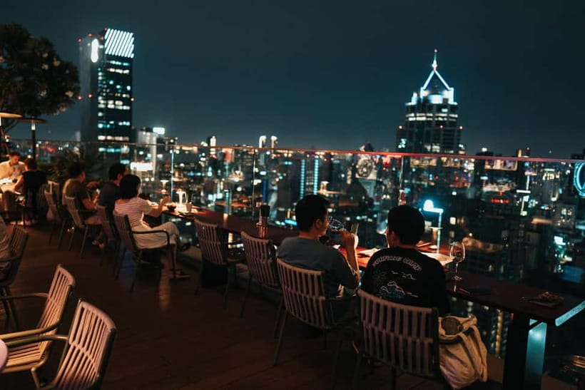 Bangkok: Bar.Yard Rooftop Bar Kimpton Maa-Lai F&B Packages - Snacks, signature dishes, and the comfort-food angle