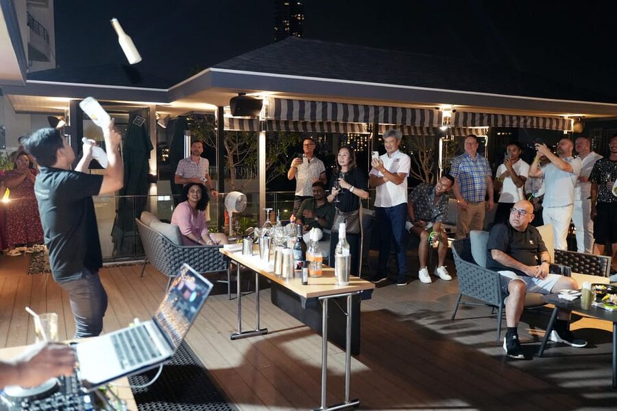 Bangkok: Dark Waters Rooftop Bar at Ten Six Hundred - Service and the value of $24