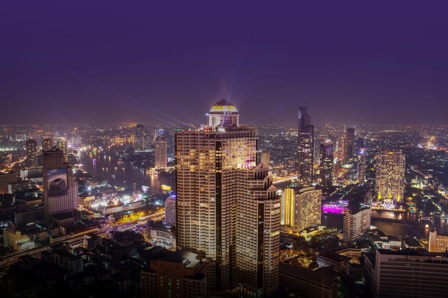 Bangkok: Lebua Rooftop Bar Reservation & Round-Trip Transfer - Arriving at the 52nd-floor Lebua No.3
