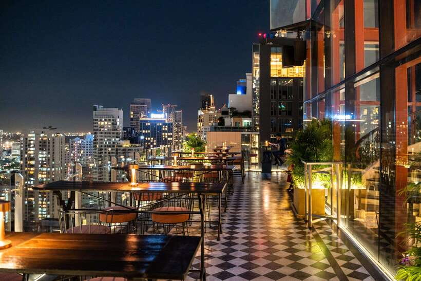 Bangkok: Mojjo Rooftop Lounge & Bar Food & Beverage Package - My practical booking advice