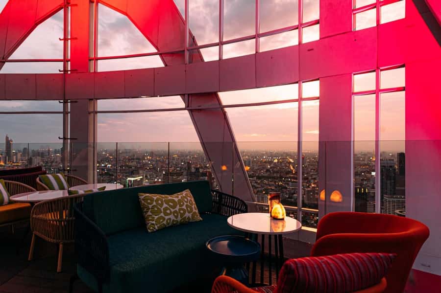 Bangkok: Red Sky 57th Floor COCOA XO Bar - Why the 57th-floor setting matters