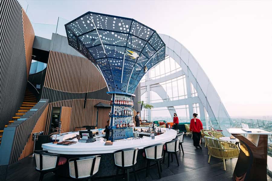 Bangkok: Red Sky 57th Floor COCOA XO Bar - The 90-minute rhythm