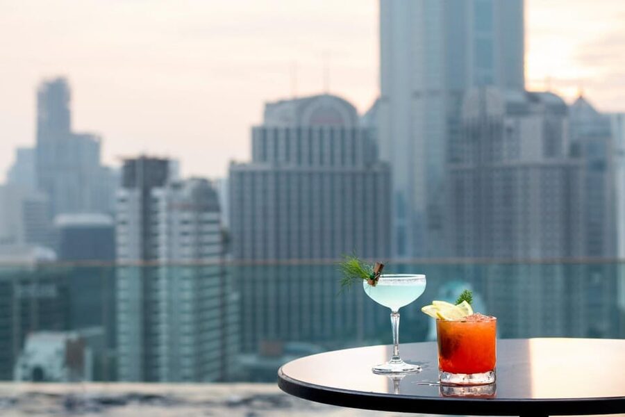 Bangkok: RedSquare Rooftop Bar at Novotel Sukhumvit 4 - Should you book RedSquare Rooftop Bar?