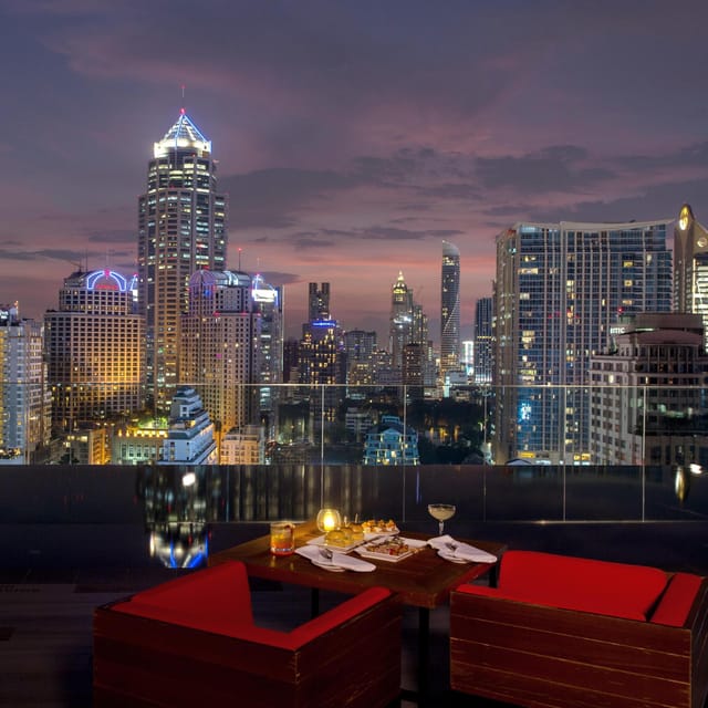 Bangkok: RedSquare Rooftop Bar at Novotel Sukhumvit 4 - Music, mood, and the 90-minute rhythm