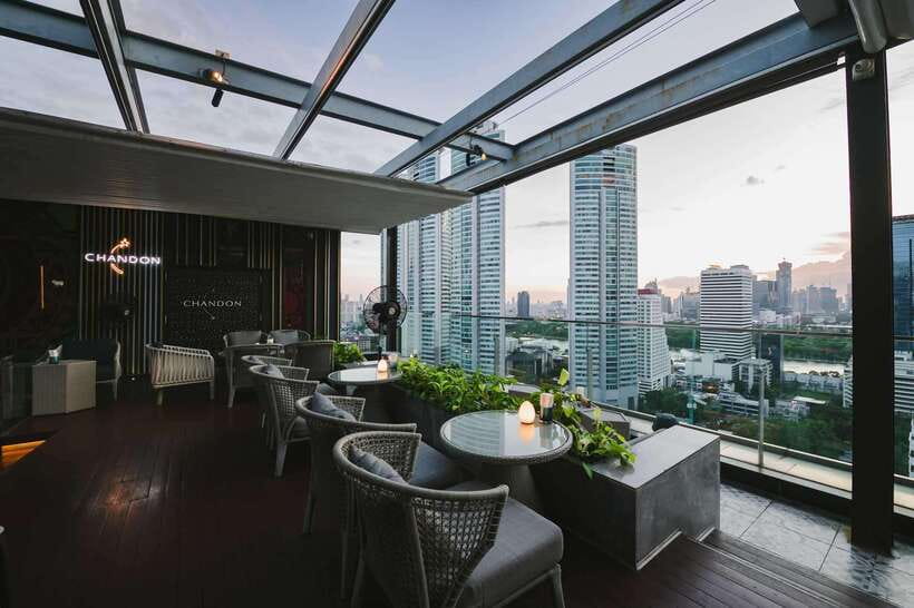Bangkok: Sky on 20 Rooftop Bar With Free Flow Drinks - Key points at a glance