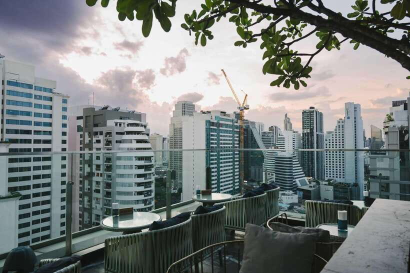 Bangkok: Sky on 20 Rooftop Bar With Free Flow Drinks - Getting the best timing from your booking