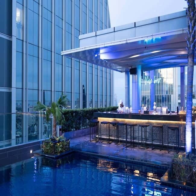 Bangkok: The Vue Bar Rooftop at Mercure Bangkok Sukhumvit 24 - Sharing platters that can replace dinner