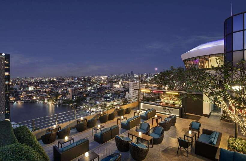 Bangkok: ThreeSixty Rooftop Bar at Millennium Hilton - Service, atmosphere, and the small details