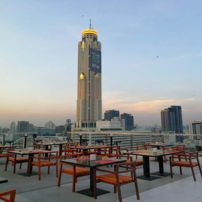 Bangkok: Walk Rooftop Bar at Centara Watergate Hotel - Food, cocktails, and the package value