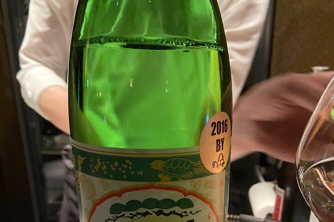 Bar Hopping Tour with a local Guide in Shinjuku - Golden Gai and its tiny bars