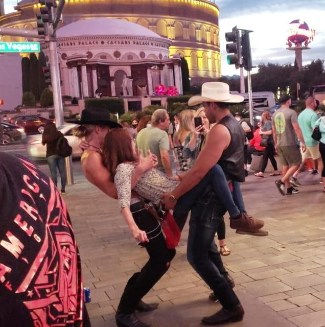 Bars Unknown: The Las Vegas Strip Bar Crawl - Zanzibar and Fuel Bar for food and lower prices