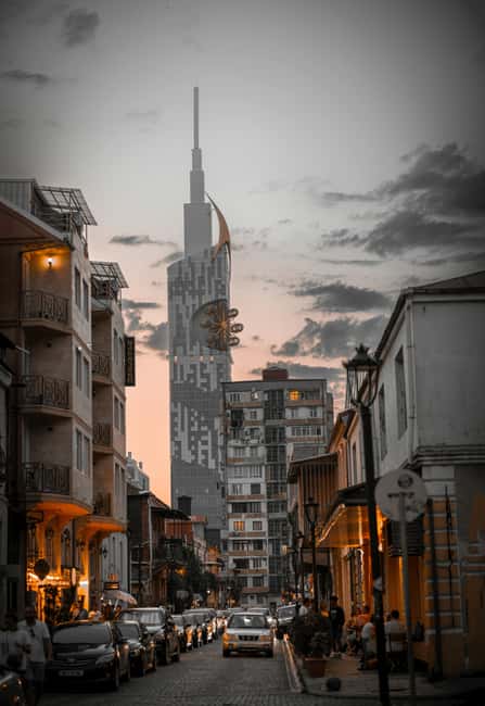 Batumi: Pub Crawl & Bar Hopping with Free Welcome Shots - Zharko Bar and the final hour