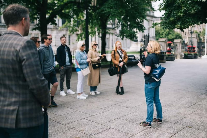 Belfast: A 5 Stop Sunday Brunch Tour with Cocktails - Meeting at Victoria Square