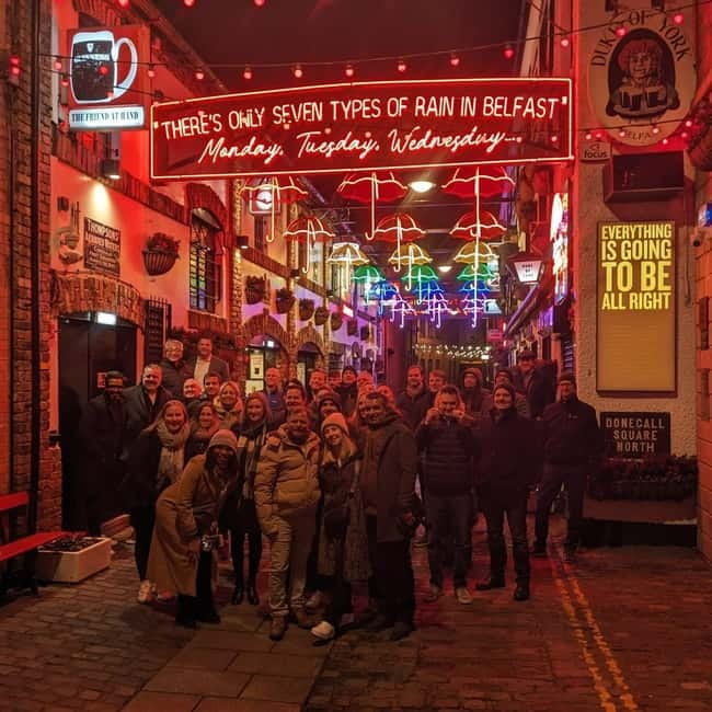 Belfast: Pub Crawl and Bar Walking Tour with Two Drinks - Why this Belfast pub crawl works