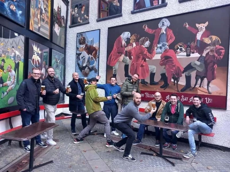 Belfast: Pub Crawl and Bar Walking Tour with Two Drinks - The short walks add useful context